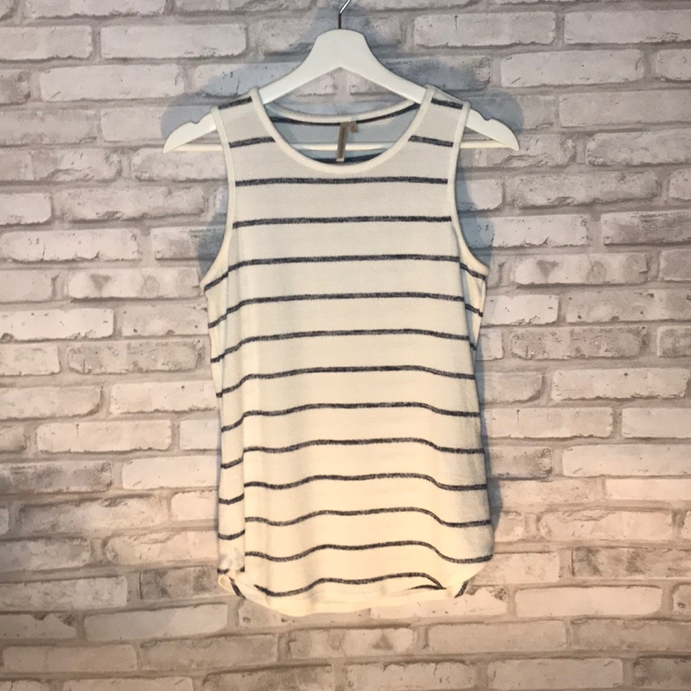 Bananah Republic white stripped tank top size s